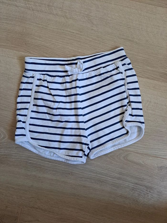Short 6 ans