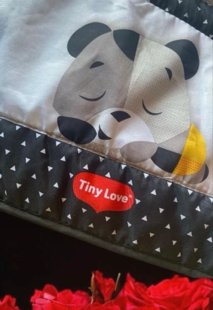 🌹 V Tapis d'Éveil Tiny love - Collection Black & White Magical Tales🌹 - photo numéro 3