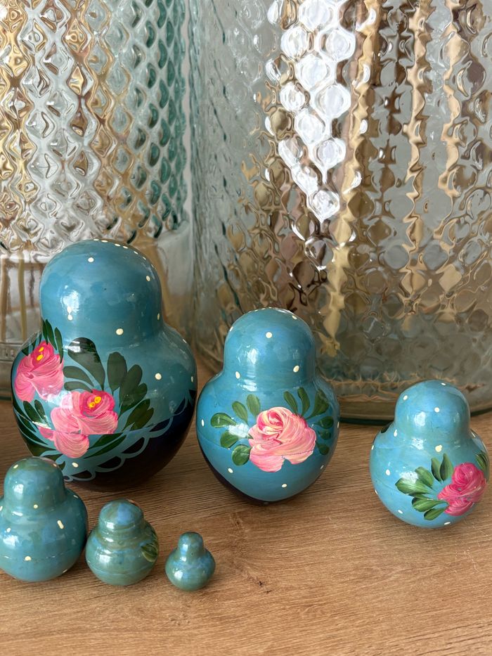 Poupée russe matriochka en bois - photo numéro 5