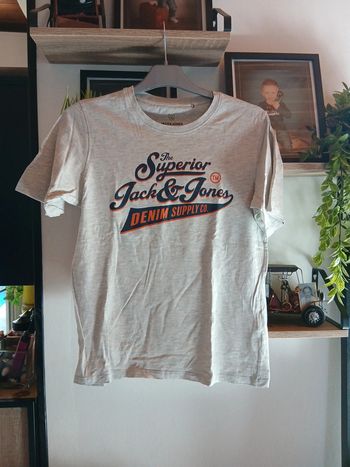 T-shirt jack et Jones taille 16 ans