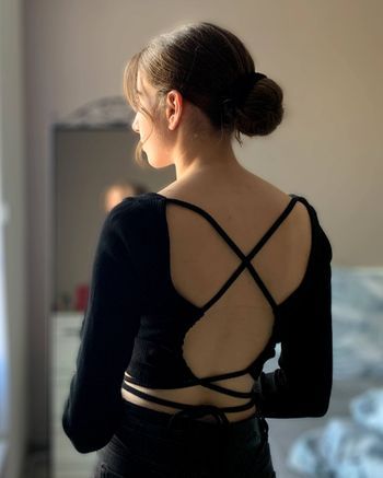 Top dos nu à nouer noir Stradivarius