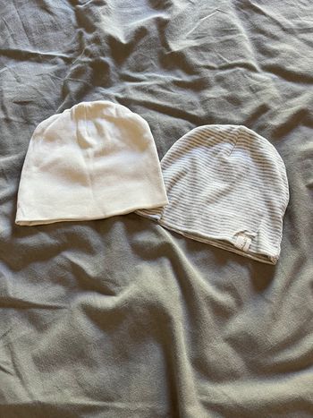 Lot deux Bonnet bébé