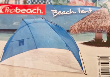Tente de plage rouge