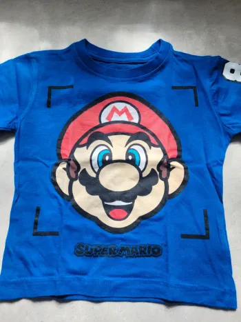 Tee shirt super marion 4 ans neuf sans etiquette