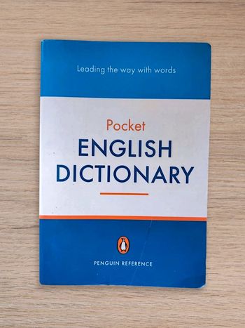 Livre Pocket English Dictionary