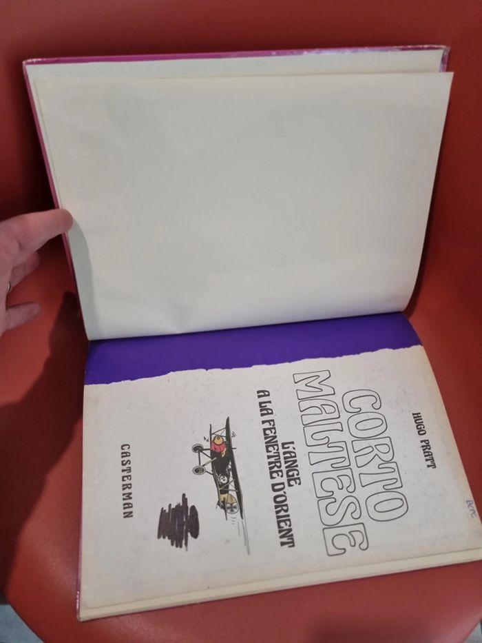 bd corto maltesse hugo Pratt l'ange à la fenêtre d'orient casterman 1975 - photo numéro 6