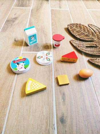 🥛Dinette lot produits laitier et aliments divers en bois