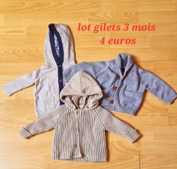 Lot gilet 3 mois