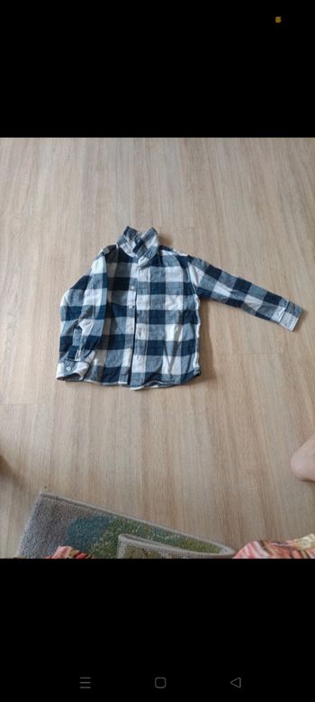 Chemise a carreaux bleu et blanc