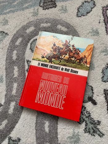 Livre le Monde enchantée de Walt Disney - Histoires du nouveau monde