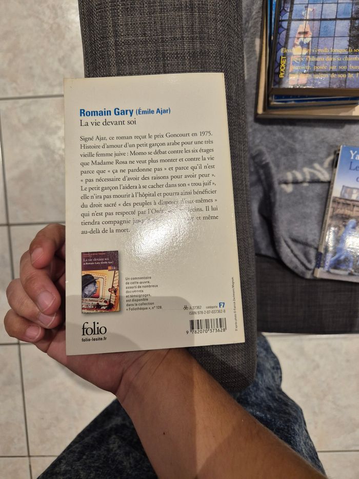 Livre "la vie devant soi" - photo numéro 3