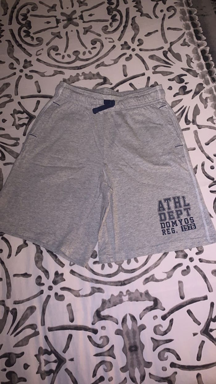 Short jogging gris