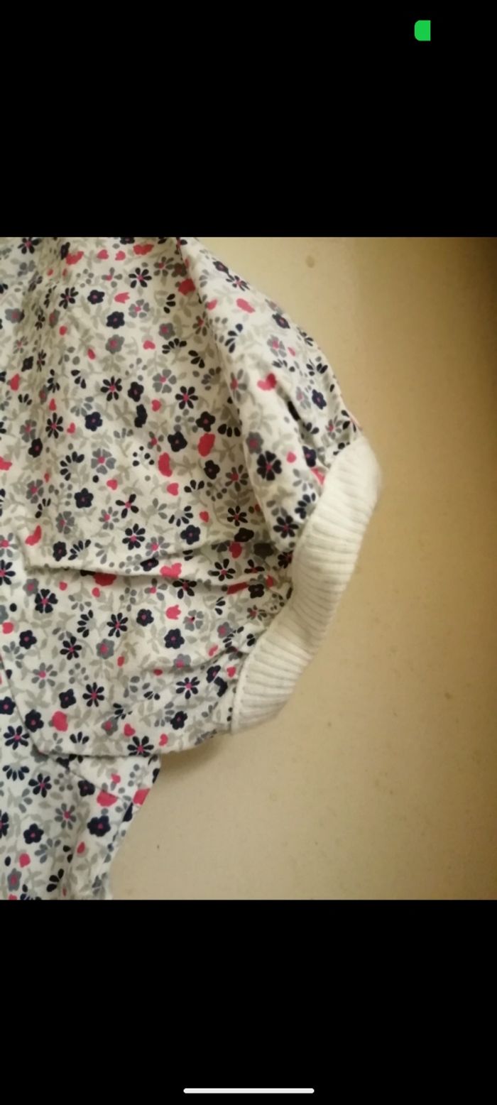 Jolie robe Shiny blanc imprimé. Taille 8 ans - photo numéro 4