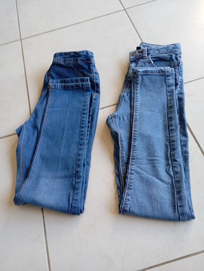 Lot jeans 12 ans très bon état