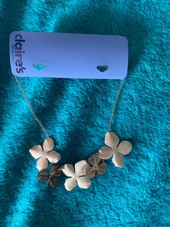 Collier couleur or