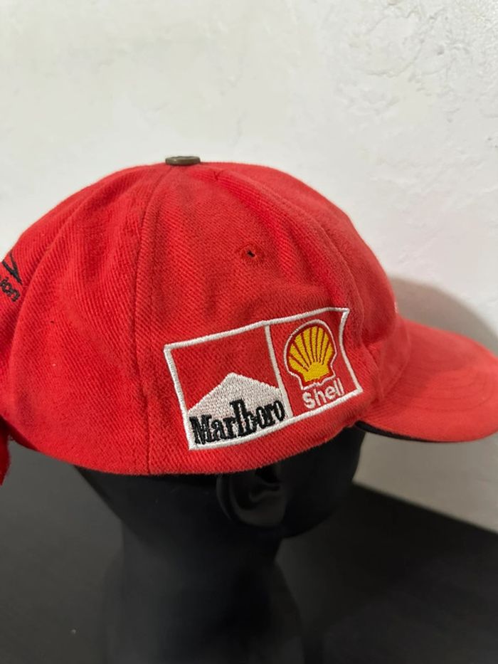 Casquette Ferrari x Marlboro - photo numéro 13