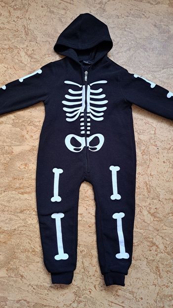 Combinaison squelette 3 ans neuf