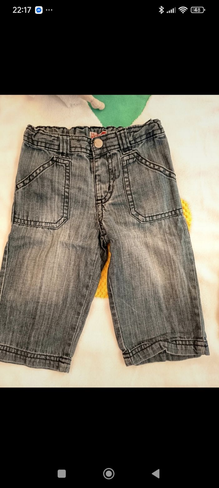 Lot jeans larges taille 12 mois - photo numéro 3