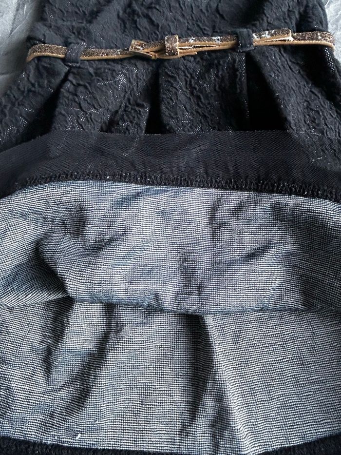 Robe de fête en dentelle petite fille - photo numéro 5