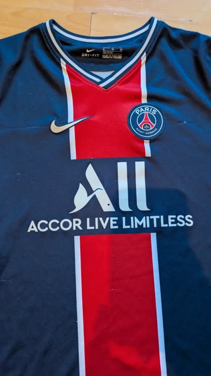 Tee-shirt PSG - photo numéro 2