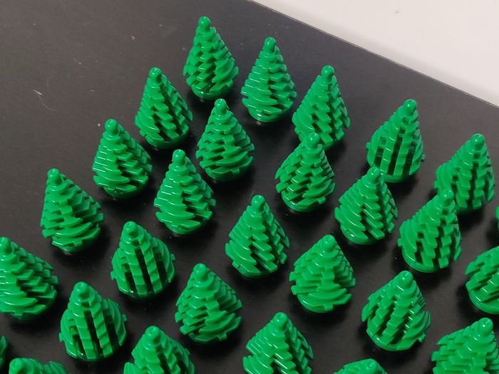 49 sapins verts Lego - parfait état - vrai Lego - photo numéro 5