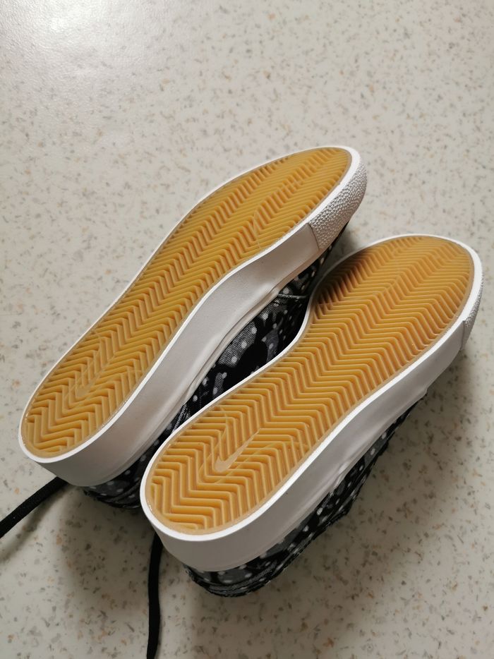 NIKE pointure 38 - photo numéro 2