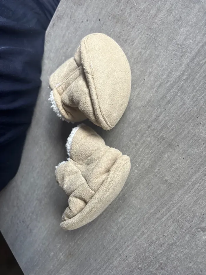 Chaussure bébé - photo numéro 4