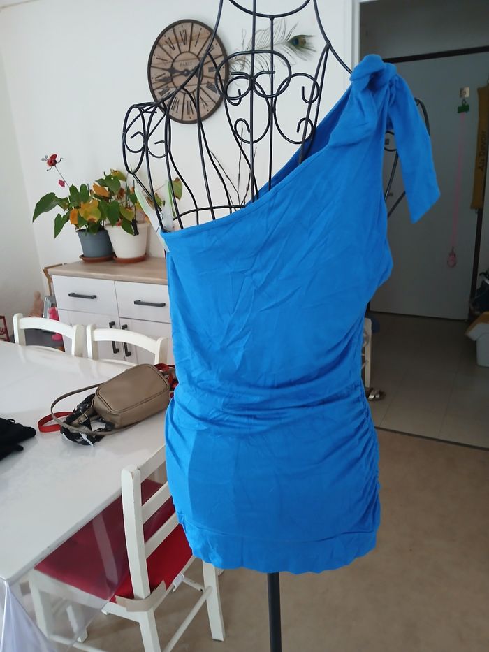 Tee-shirt one shoulder - photo numéro 2