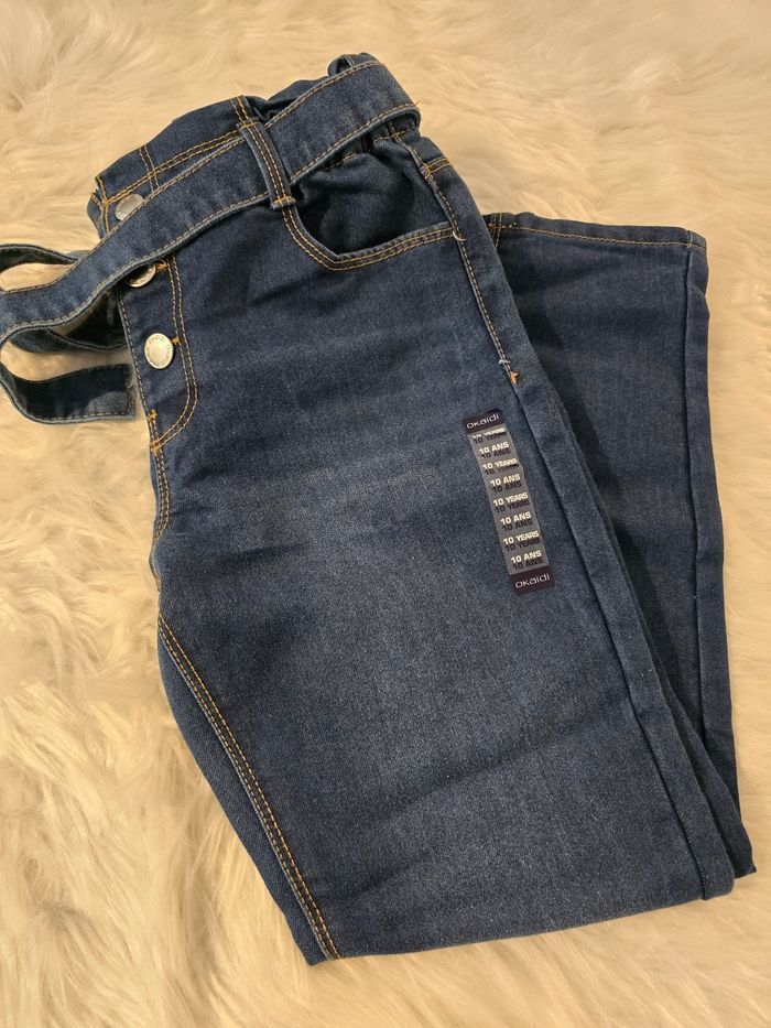 Neuf (non porté) 🏷😍🥰🩷superbe Jeans mom 10 ans fille🩷🩷😍🤩