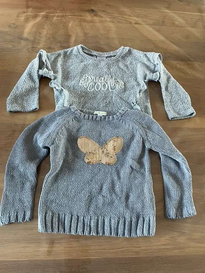 Lot de 2 pulls fille 2 ans