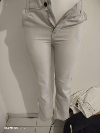 #kytie40femme. Pantalon taille 40 taille petit