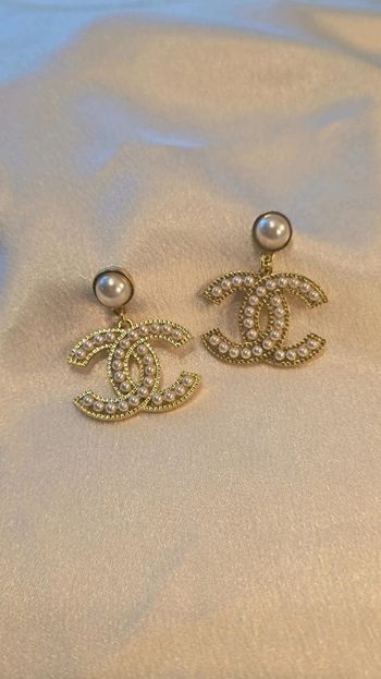 ​Boucles d'oreilles Double C et Perles Fantaisie - Dorées
