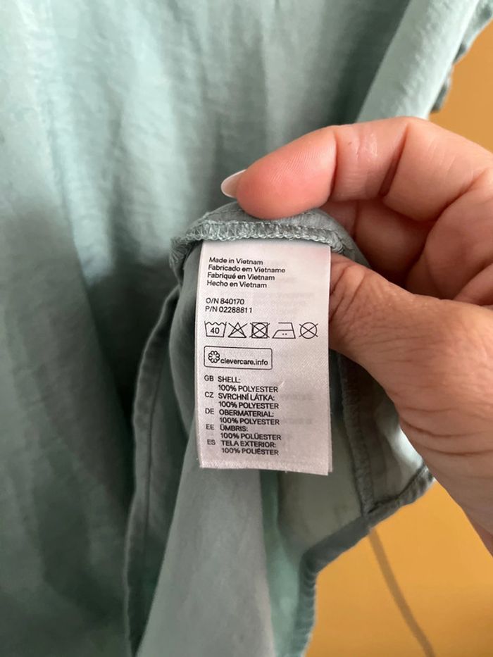 Top vert H&M Taille 36 - photo numéro 4