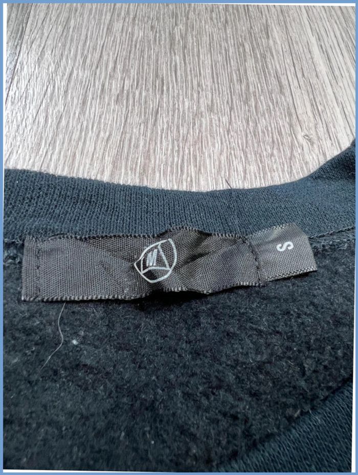 Pull vintage logo Berlin Noir Taille S - photo numéro 7