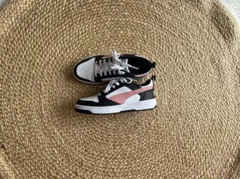 Baskets noir/blanc/rose 38 Puma