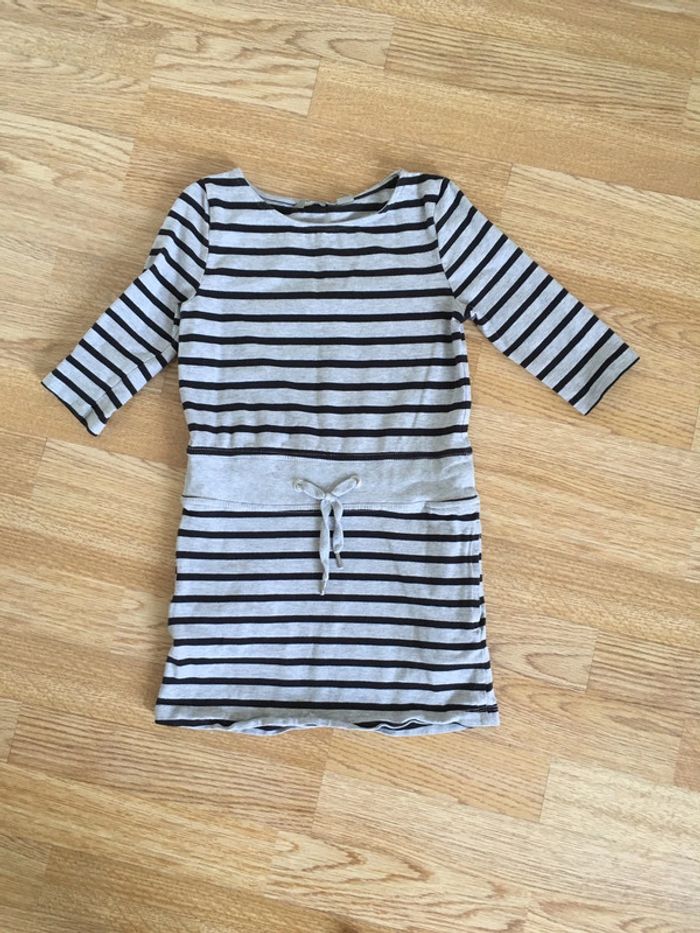 Robe mi saison taille 128