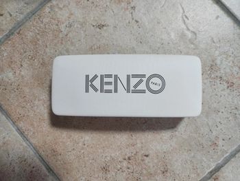 Boîte à lunette Kenzo