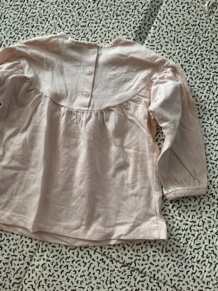 T-shirt rose 18 mois - photo numéro 3