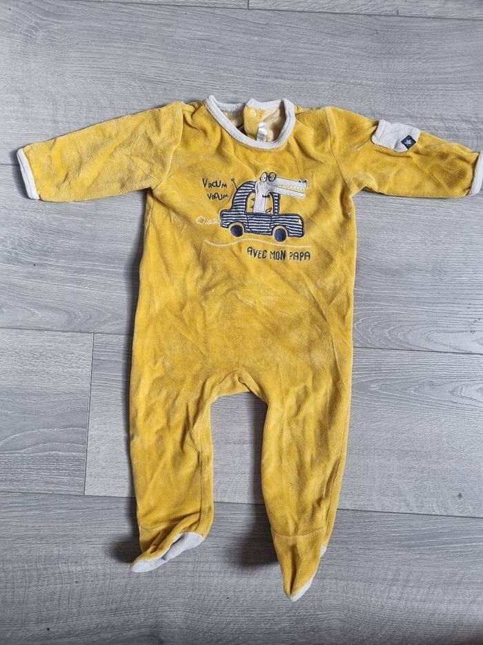 ​Pyjama Gemo Velours Jaune 6 Mois "Avec Mon Papa" Tres Bonne Etat