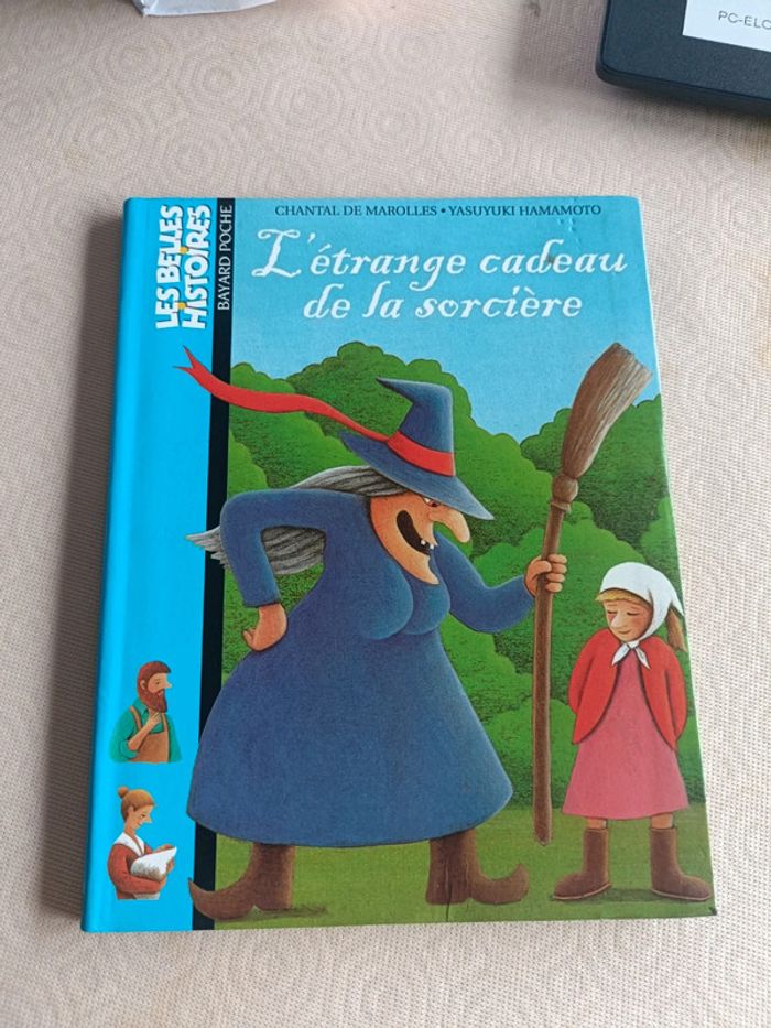 L étrange cadeau de la sorcière