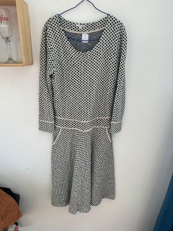 Robe à pois taille S marque voodoo