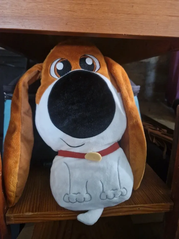Peluche chien