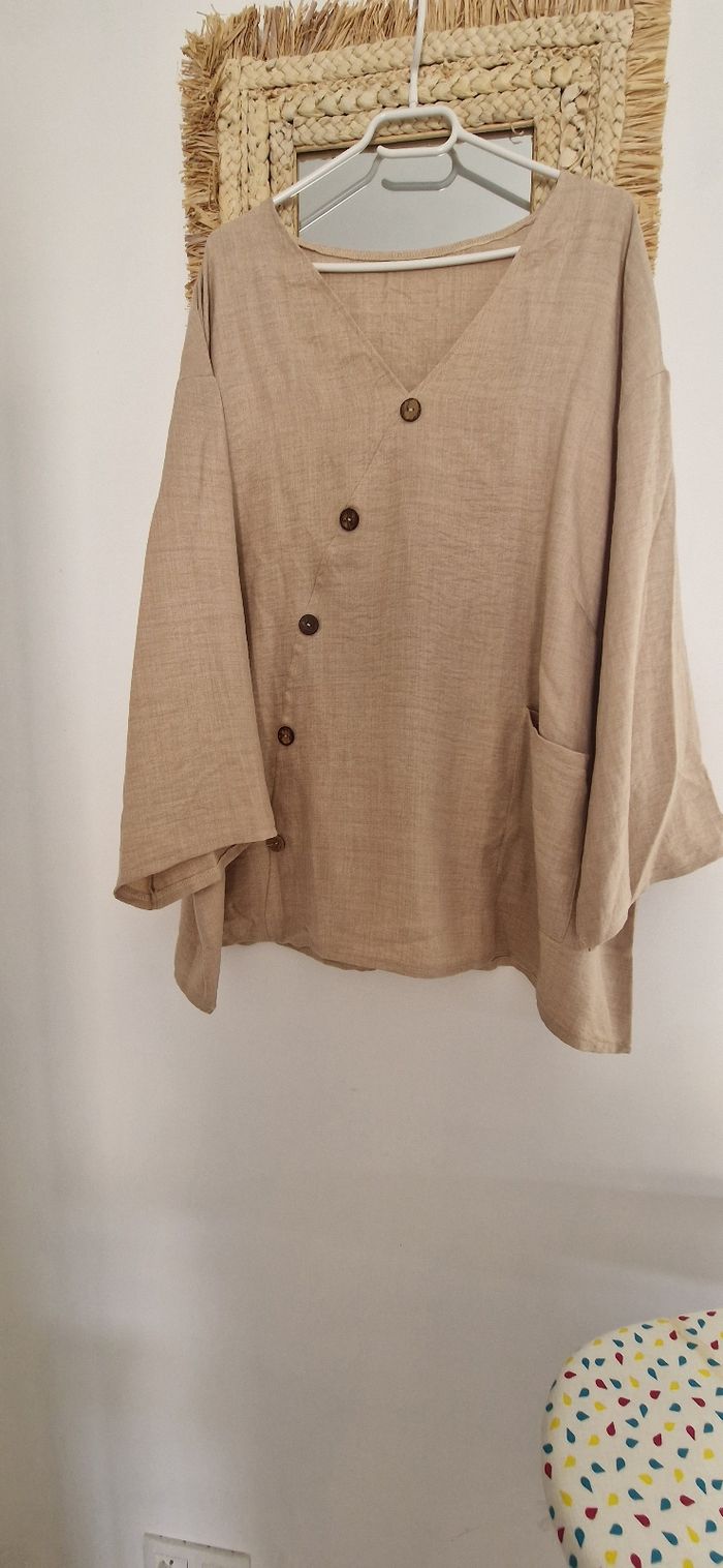 Tunique beige avec 1 poche