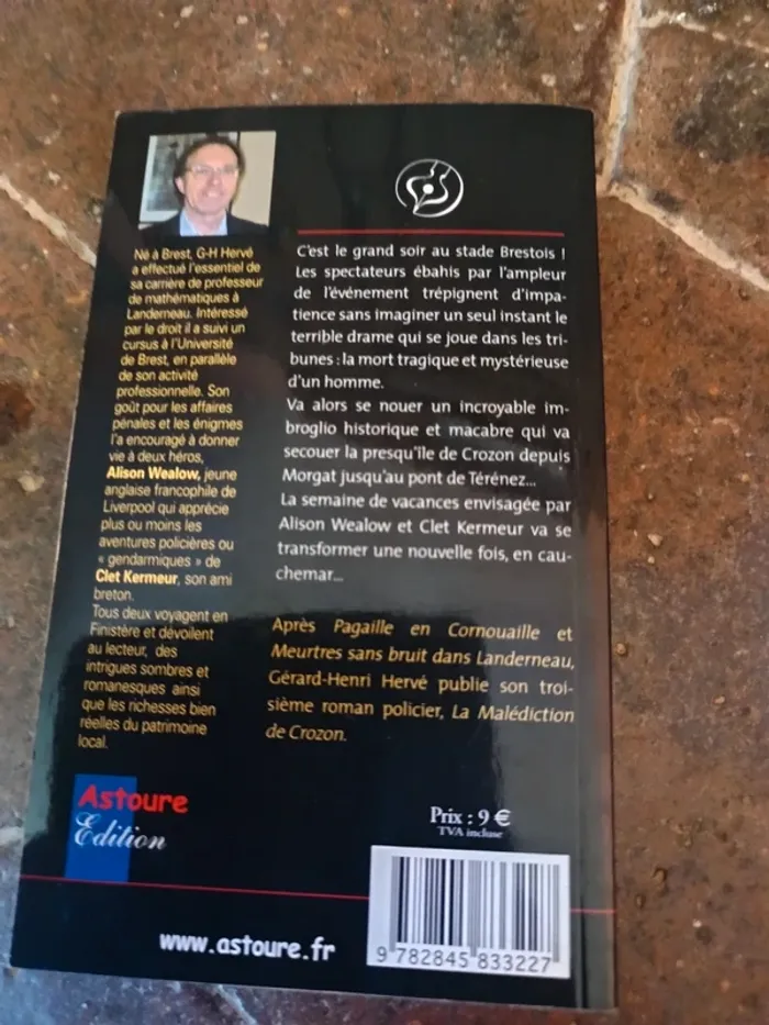 Livre la malédiction de crozon - photo numéro 2