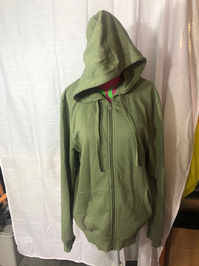 Gilet à capuche