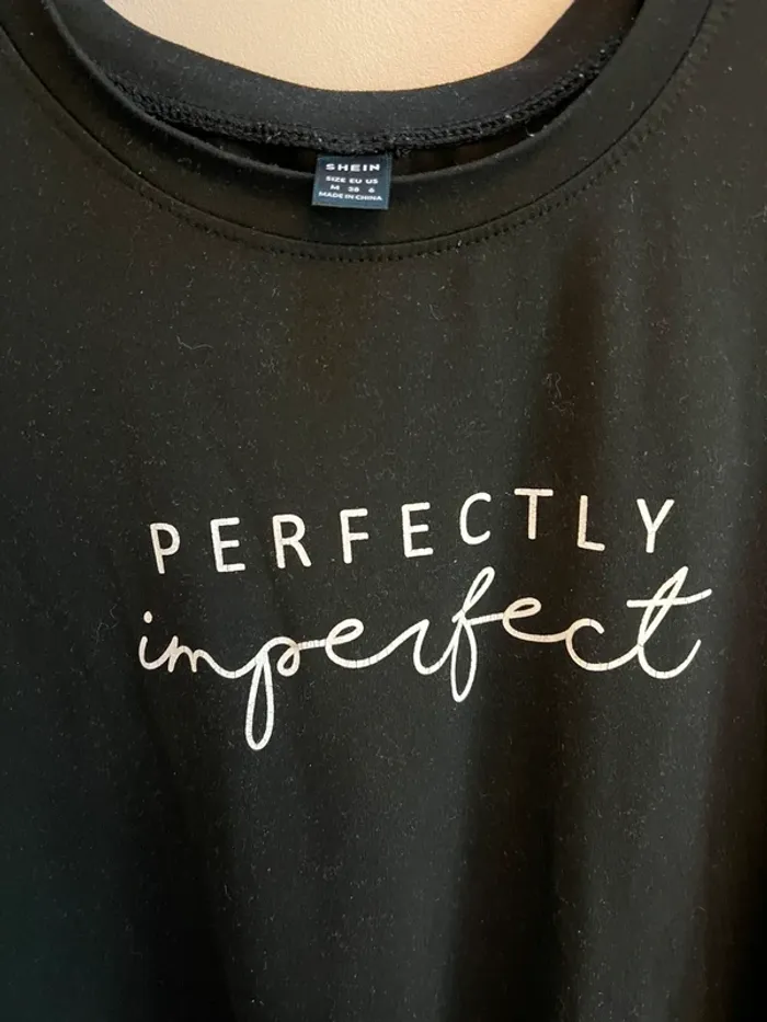 T-shirt noir M perfectly imperfect - photo numéro 2