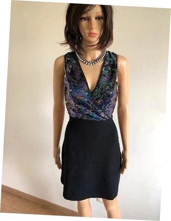 Robe noire neuve sans manches avec sequins Morgan taille S (valeur 85€)