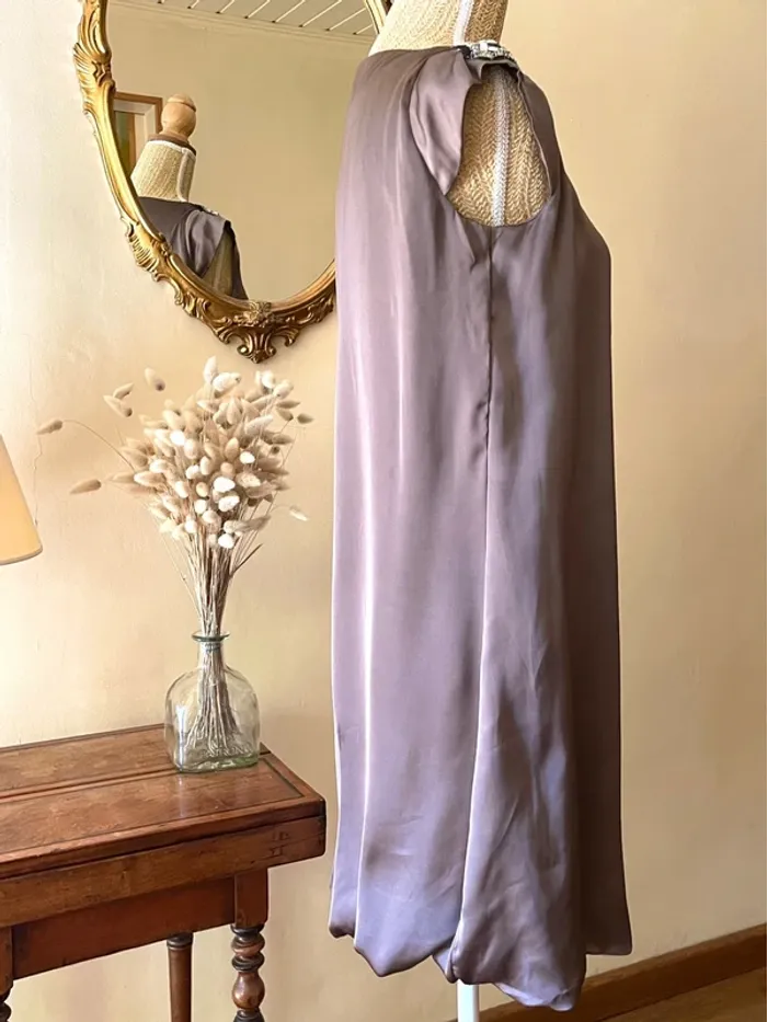 Robe gris Châtaigne Élégante satinée avec Détails en Sequins - photo numéro 7