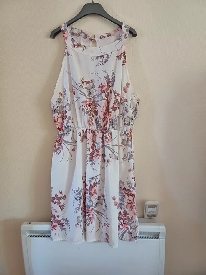 Robe femme 40/42 - photo numéro 2