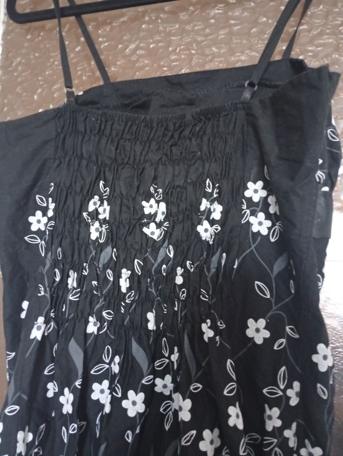 Robe noire florale – Noir & blanc – Taille M – Bretelles réglables - photo numéro 5
